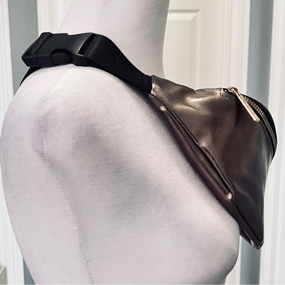 NWOT Kenzie Metallic Brown Sling Belt Shoulder Bag - Picture 4 of 8